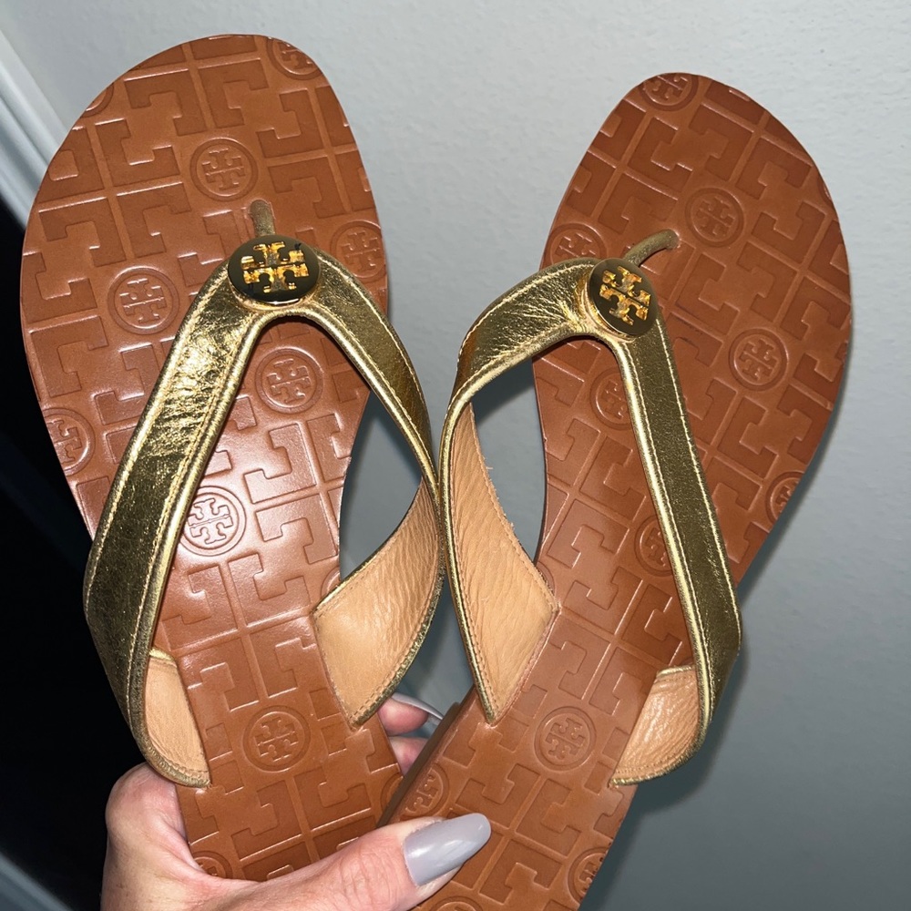 TORY BURCH GOLD THORA SIZE 11 -WORN ONCE